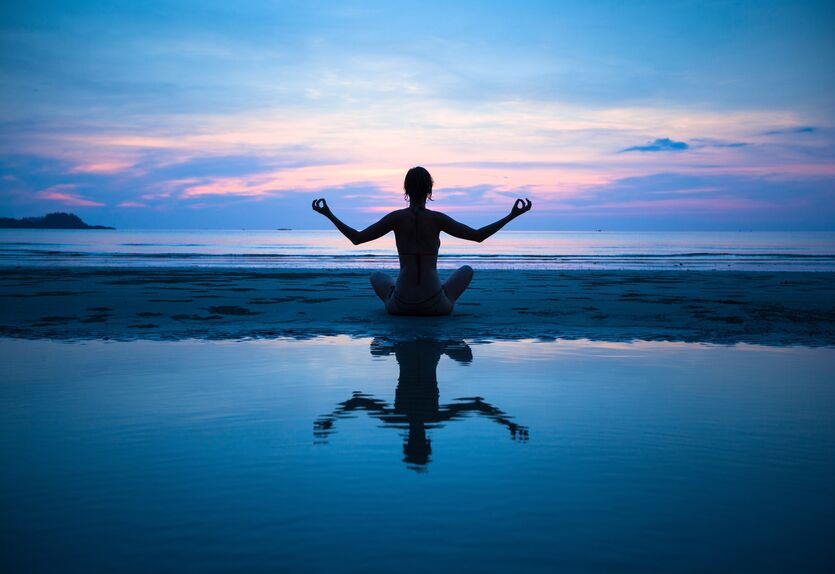 Bhakti Yoga : quand l'amour devient devotion Bhakti Yoga : le chemin de l'amour absolu