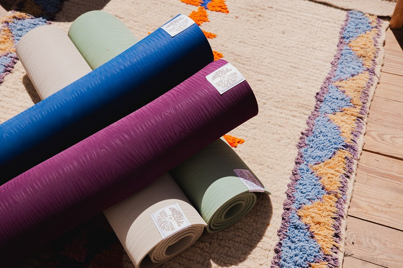 Pour la fêtes des mamans, offrez un tapis de yoga ! Offrez un tapis de yoga Chin Mudra pour la fête des Méres !